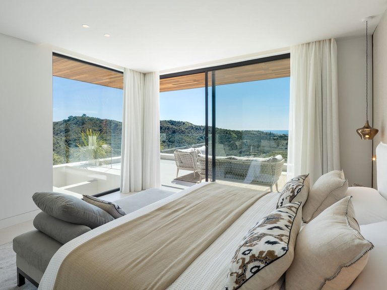 Villa for Sale in Benahavís, Malaga 11