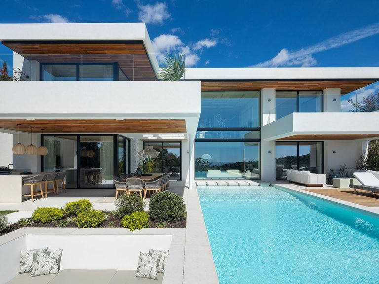 Villa for Sale in Benahavís, Malaga 23