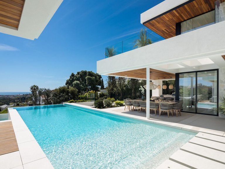 Villa for Sale in Benahavís, Malaga 24