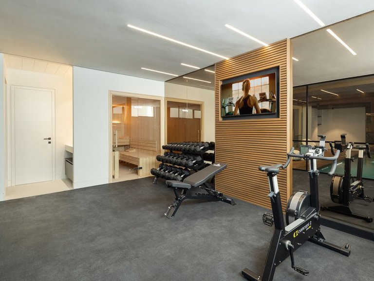 Villa for Sale in Benahavís, Malaga 25