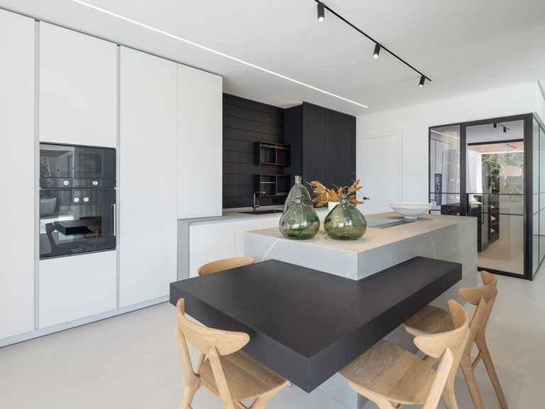 Villa for Sale in Benahavís, Malaga 9