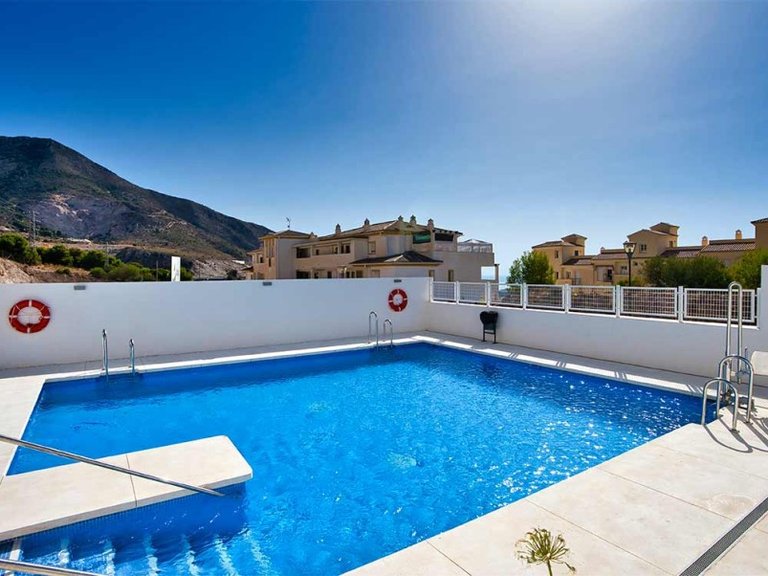 Apartment for Sale in Benalmadena, Malaga 9