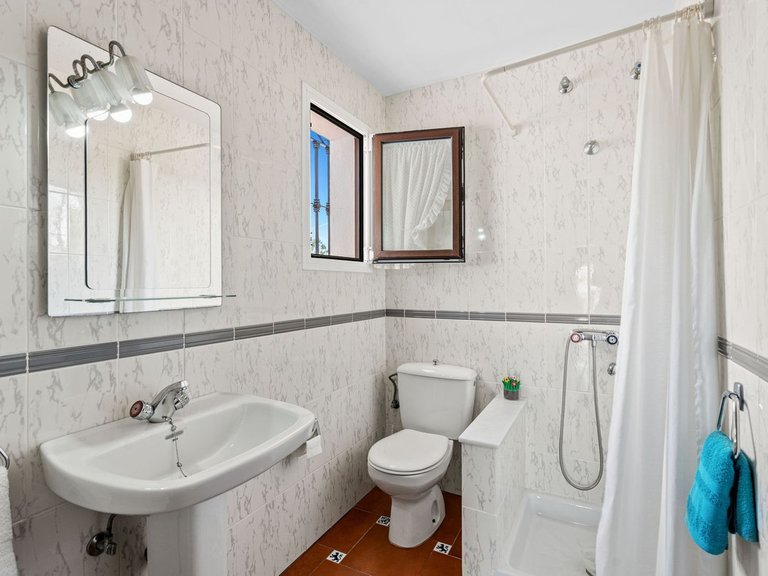 Villa for Sale in Arroyo De La Miel, Malaga 13