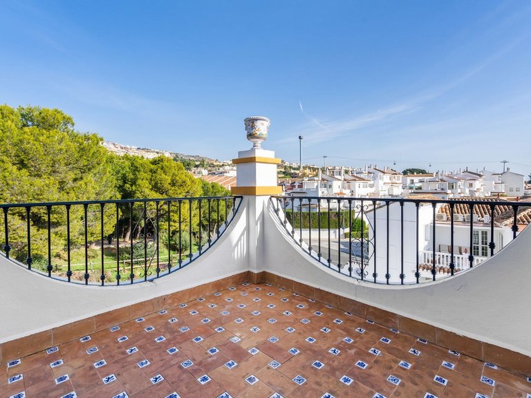 Villa for Sale in Arroyo De La Miel, Malaga 23