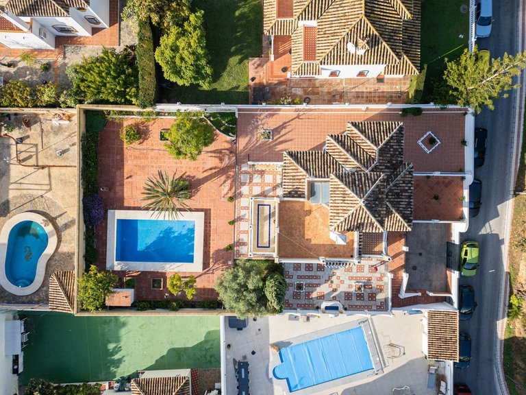 Villa for Sale in Arroyo De La Miel, Malaga 35
