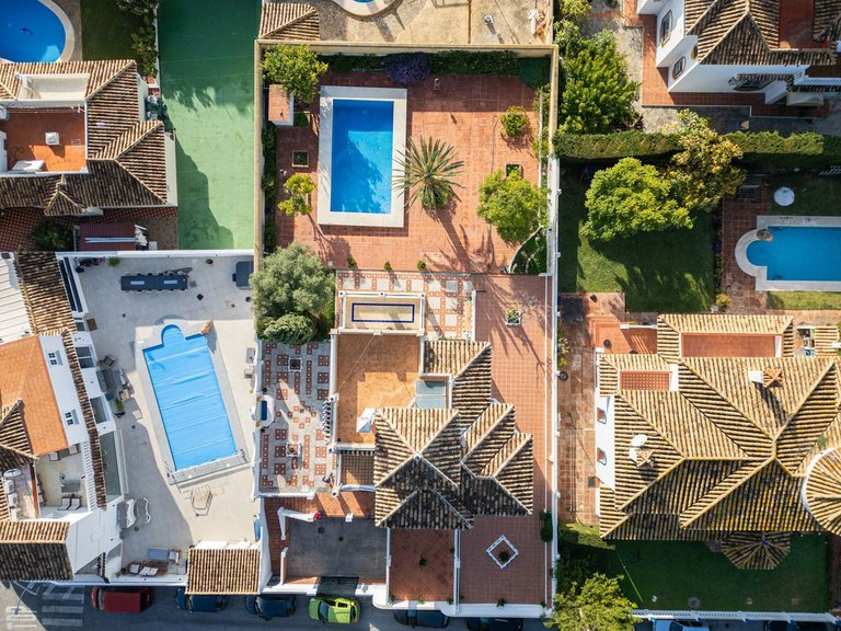 Villa for Sale in Arroyo De La Miel, Malaga 36