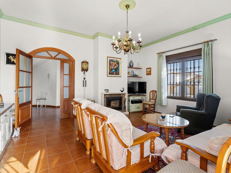 Villa for Sale in Arroyo De La Miel, Malaga 7