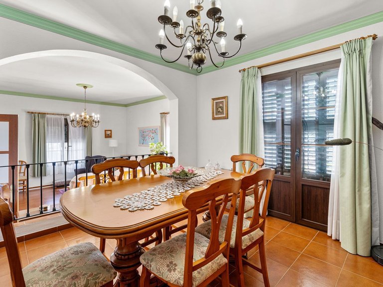 Villa for Sale in Arroyo De La Miel, Malaga 9
