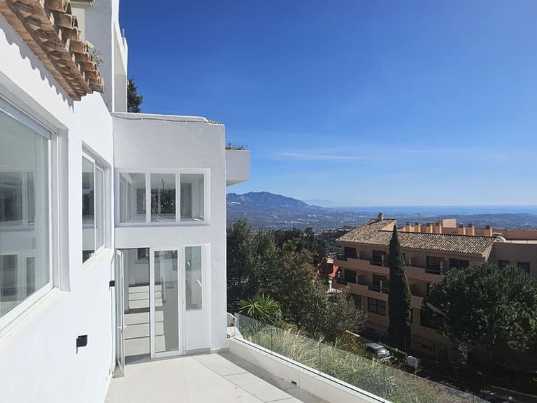 Apartment for Sale in Inland La Mairena, Malaga 32