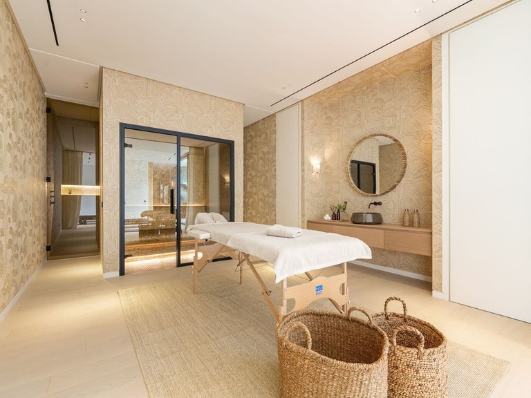 Villa for Sale in Marbella, Malaga 37