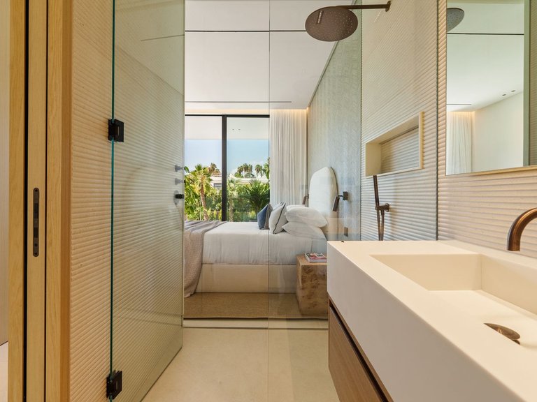 Villa for Sale in Marbella, Malaga 9