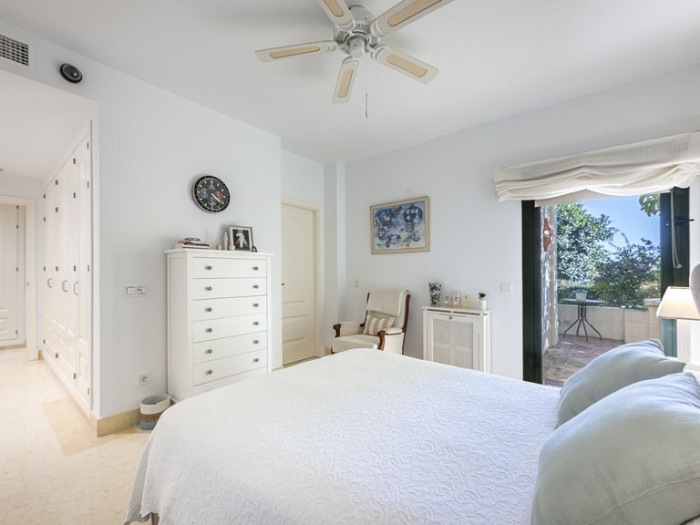 Apartment for Sale in Benahavís, Malaga 17