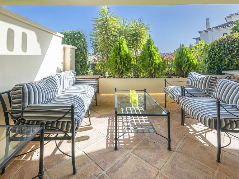 Apartment for Sale in Benahavís, Malaga 37