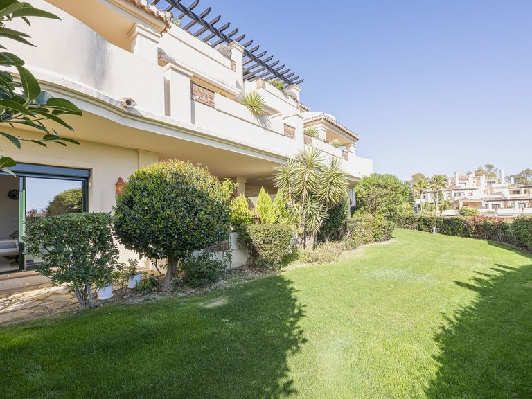 Apartment for Sale in Benahavís, Malaga 46
