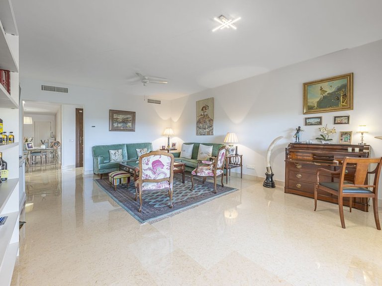 Apartment for Sale in Benahavís, Malaga 5