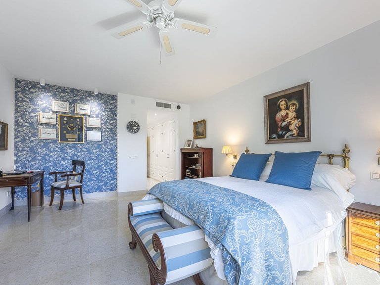 Apartment for Sale in Benahavís, Malaga 9