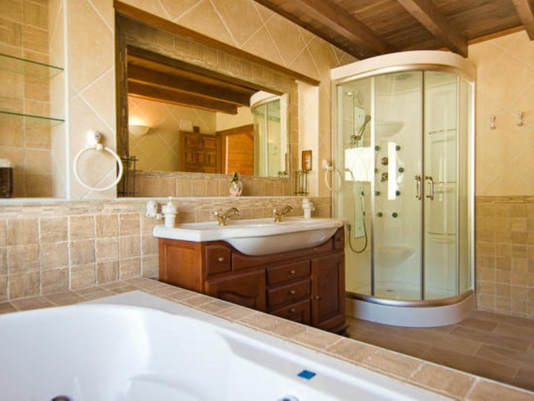 Villa for Sale in Alhaurin El Grande, Malaga 12