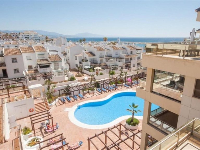 Apartment for Sale in La Duquesa, Malaga 10