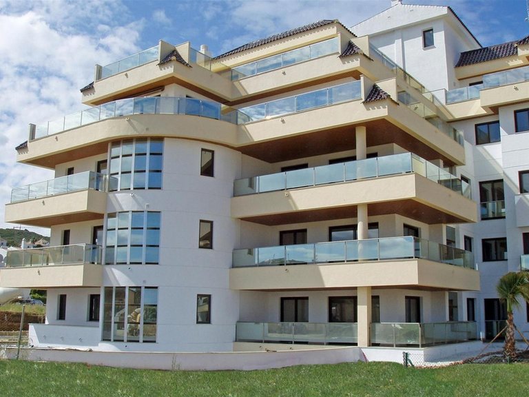 Apartment for Sale in La Duquesa, Malaga 11