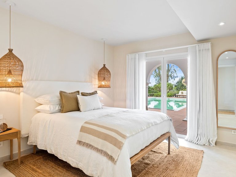 Villa for Sale in Hacienda Las Chapas, Malaga 16