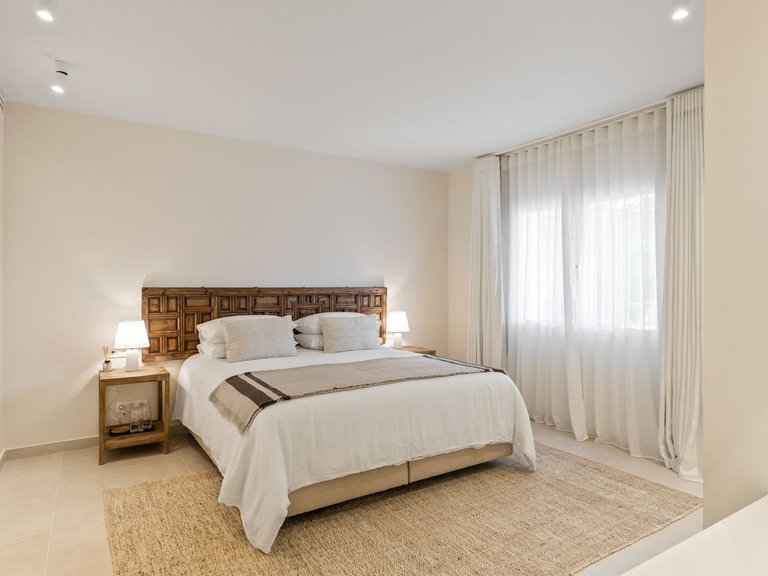 Villa for Sale in Hacienda Las Chapas, Malaga 19