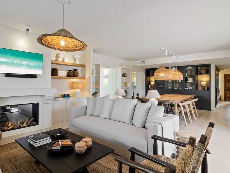 Villa for Sale in Hacienda Las Chapas, Malaga 7