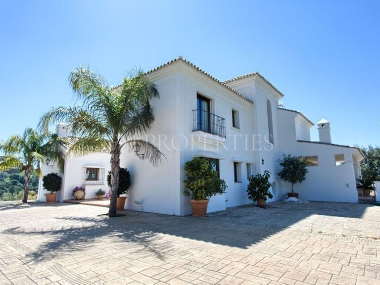 Villa for Sale in Marbella, Malaga 29