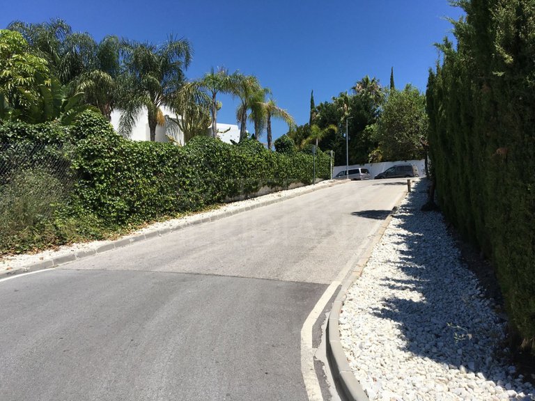 Plot for Sale in New Golden Mile, Malaga 5
