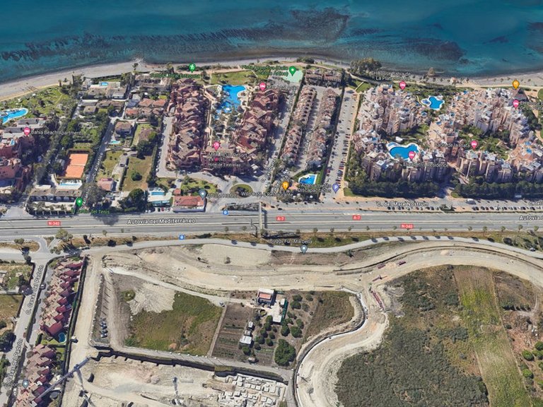 Plot for Sale in New Golden Mile, Malaga 10