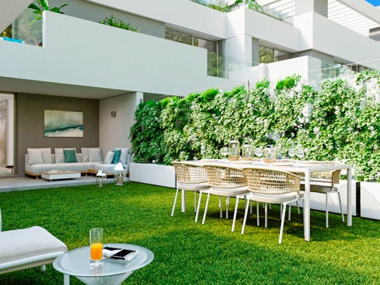 Plot for Sale in New Golden Mile, Malaga 4
