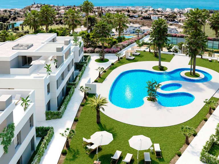 Plot for Sale in New Golden Mile, Malaga 5