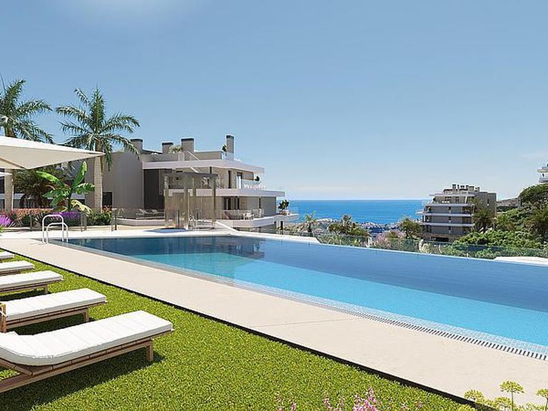 Apartment for Sale in Calanova Golf, Malaga 1