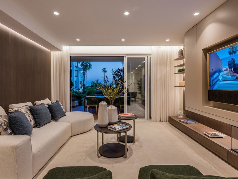 Apartment for Sale in New Golden Mile, Malaga 18