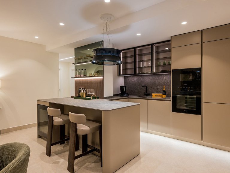 Apartment for Sale in New Golden Mile, Malaga 23