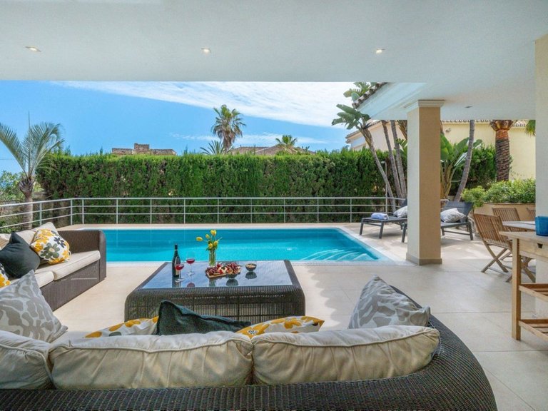 Villa for Sale in Marbesa, Malaga 30