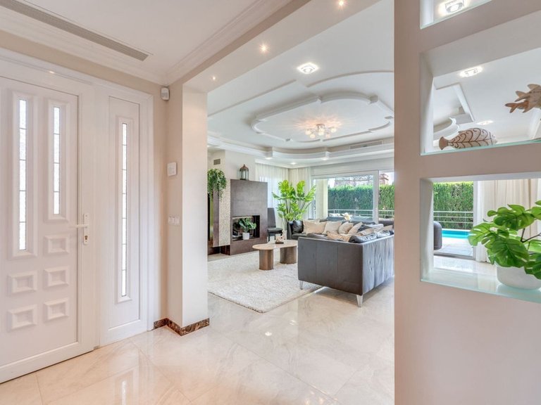 Villa for Sale in Marbesa, Malaga 31