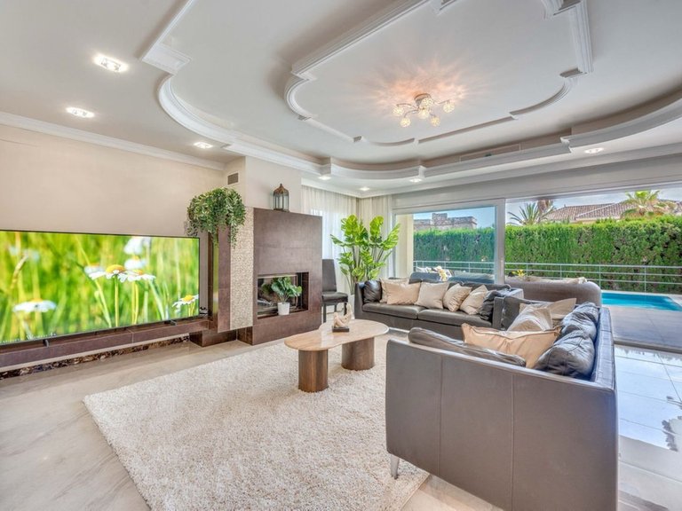 Villa for Sale in Marbesa, Malaga 6