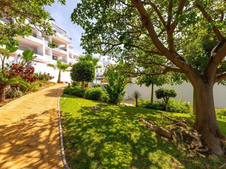 Apartment for Sale in Torrequebrada, Malaga 30
