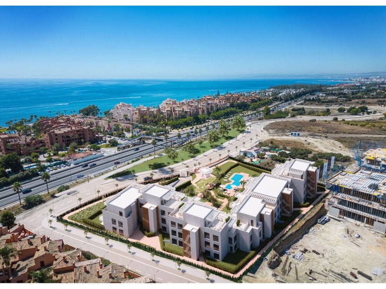 Apartment for  in Estepona, Malaga 2