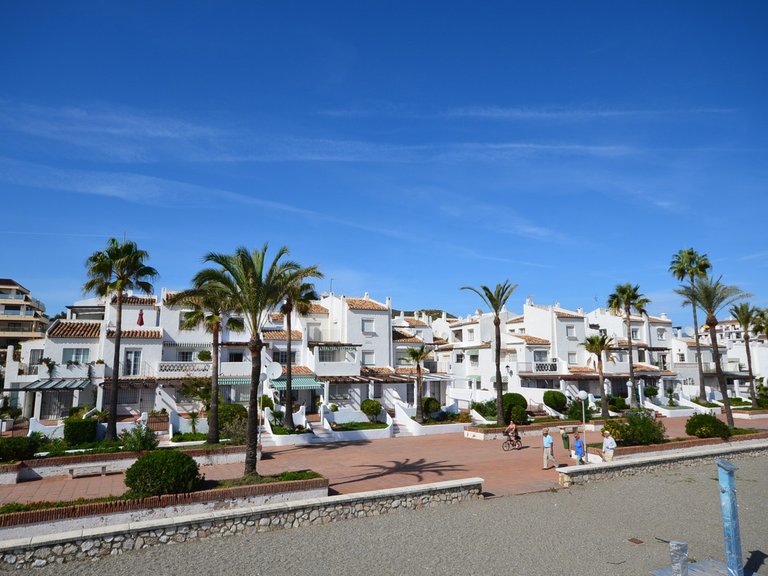 Apartment for Weekly Rent in La Duquesa, Malaga 1