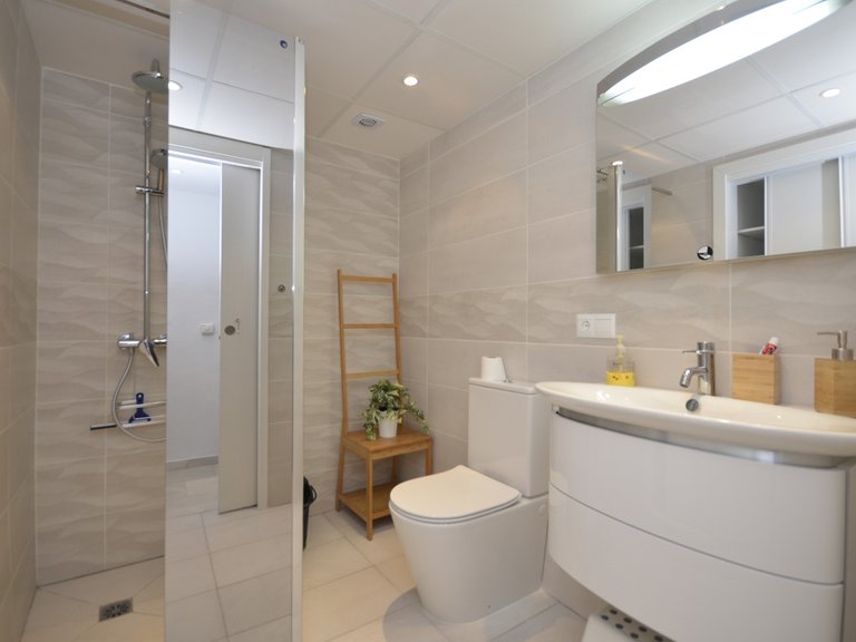 Apartment for Weekly Rent in La Duquesa, Malaga 10