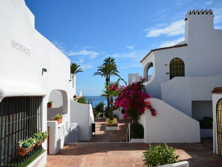 Apartment for Weekly Rent in La Duquesa, Malaga 14