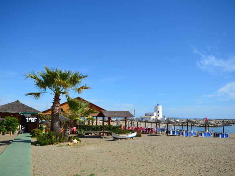 Apartment for Weekly Rent in La Duquesa, Malaga 18