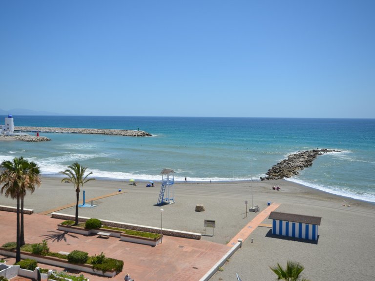 Apartment for Weekly Rent in La Duquesa, Malaga 2
