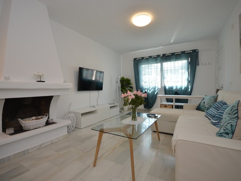 Apartment for Weekly Rent in La Duquesa, Malaga 29