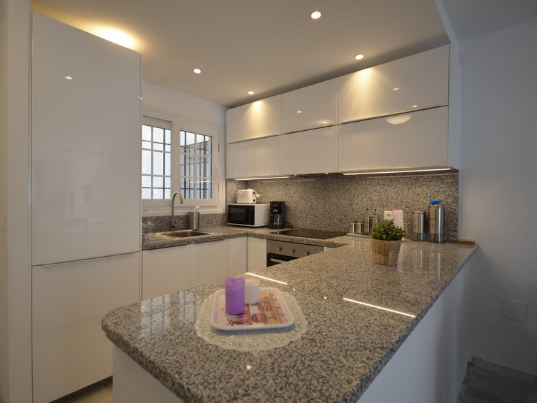 Apartment for Weekly Rent in La Duquesa, Malaga 32