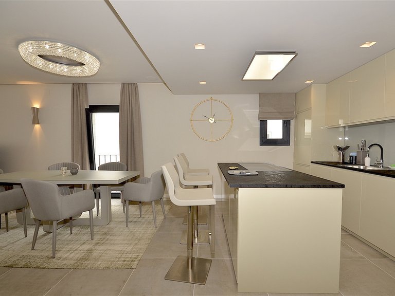 Apartment for Sale in Puerto Banús, Malaga 12