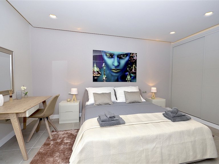 Apartment for Sale in Puerto Banús, Malaga 4
