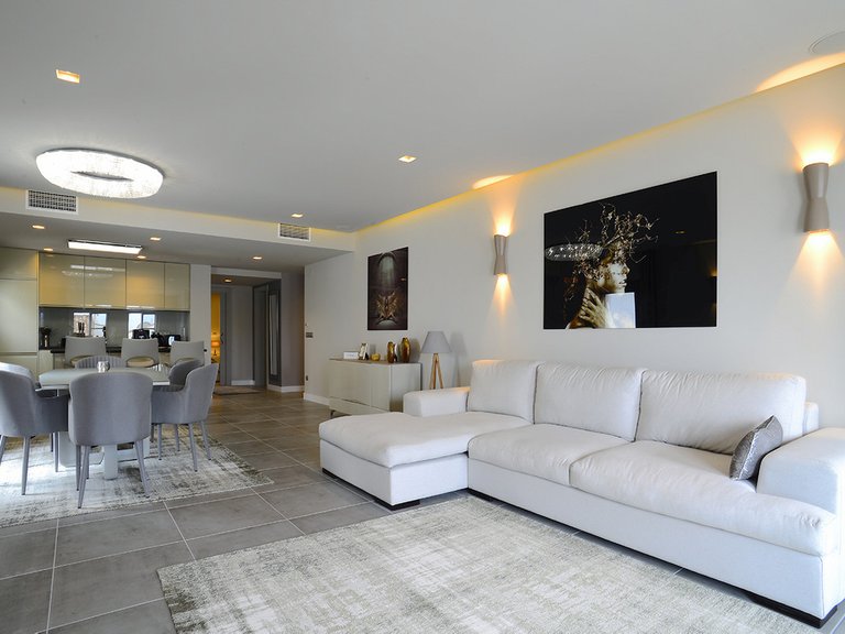 Apartment for Sale in Puerto Banús, Malaga 8
