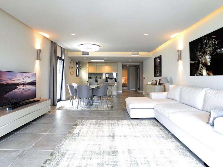 Apartment for Sale in Puerto Banús, Malaga 9